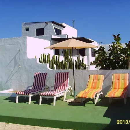 Sleeps 2 Wifi T691490 דירה *